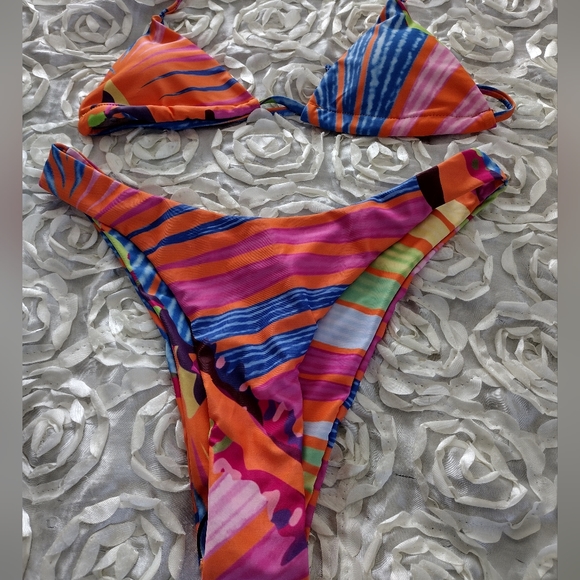 2 PC. Bikini set - Picture 2 of 6